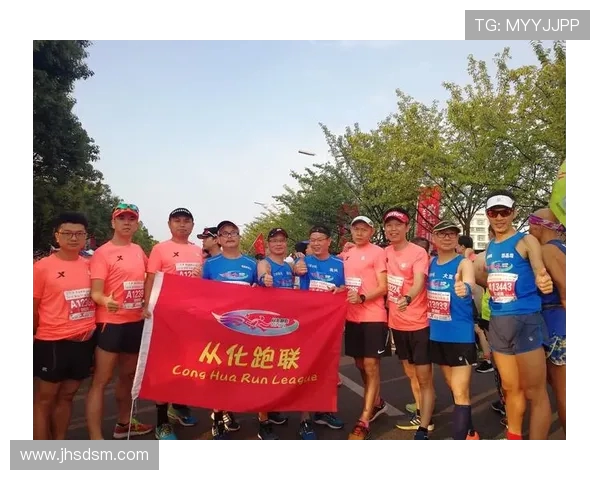 当跑鞋邂逅千年傩面:贵马赛道上演非遗时尚秀(2) 当跑鞋邂逅千年傩面:贵马赛道上演非遗时尚秀(2)